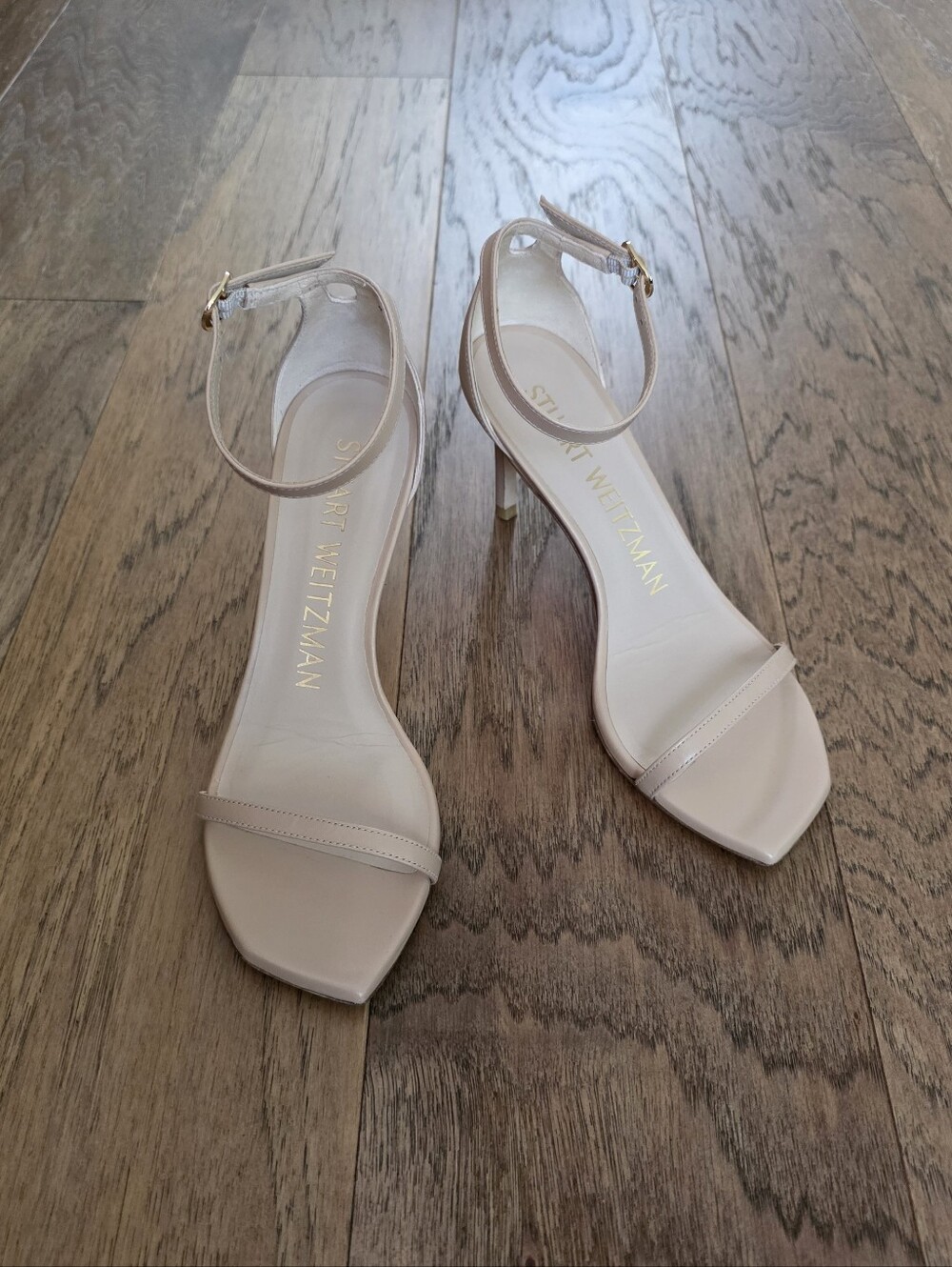 Stuart Weitzman Nudistcurve 75